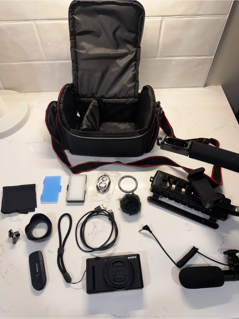 Sony ZV-1F Content Creator Kit / Vlogging Camera Bundle